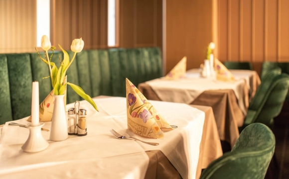 Étterem és kávézó